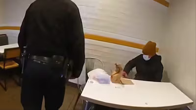 Video de Arresto en McDonald's de Presunto Asesino de CEO se Hace Viral Tras Mostrarse en Corte